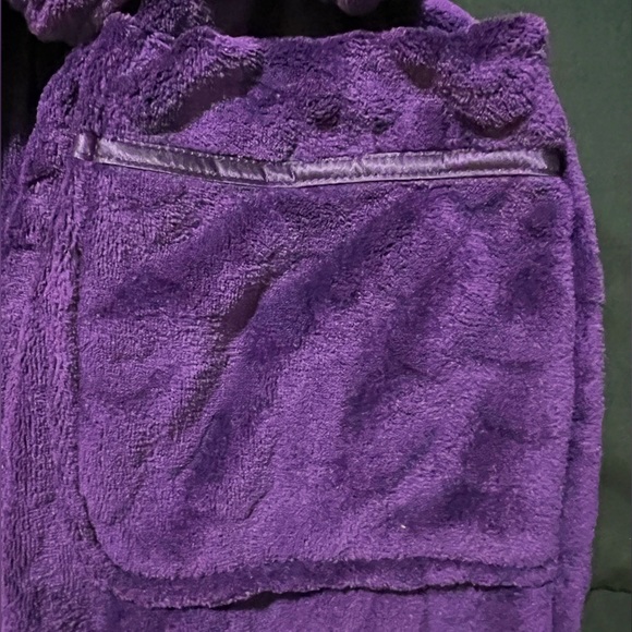 🆕 Oscar de la Renta Purple Robe 🆕 - Picture 6 of 9